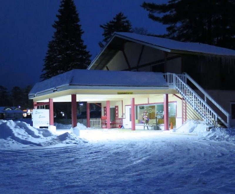 Sun n Snow Motel - From Web Listing (newer photo)